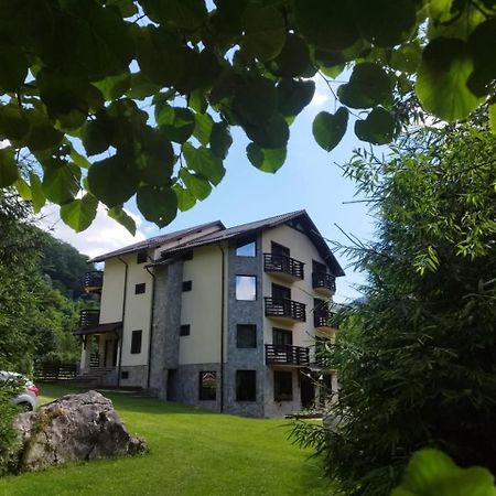 Casa Valea Cernei Hotell Isverna Exteriör bild