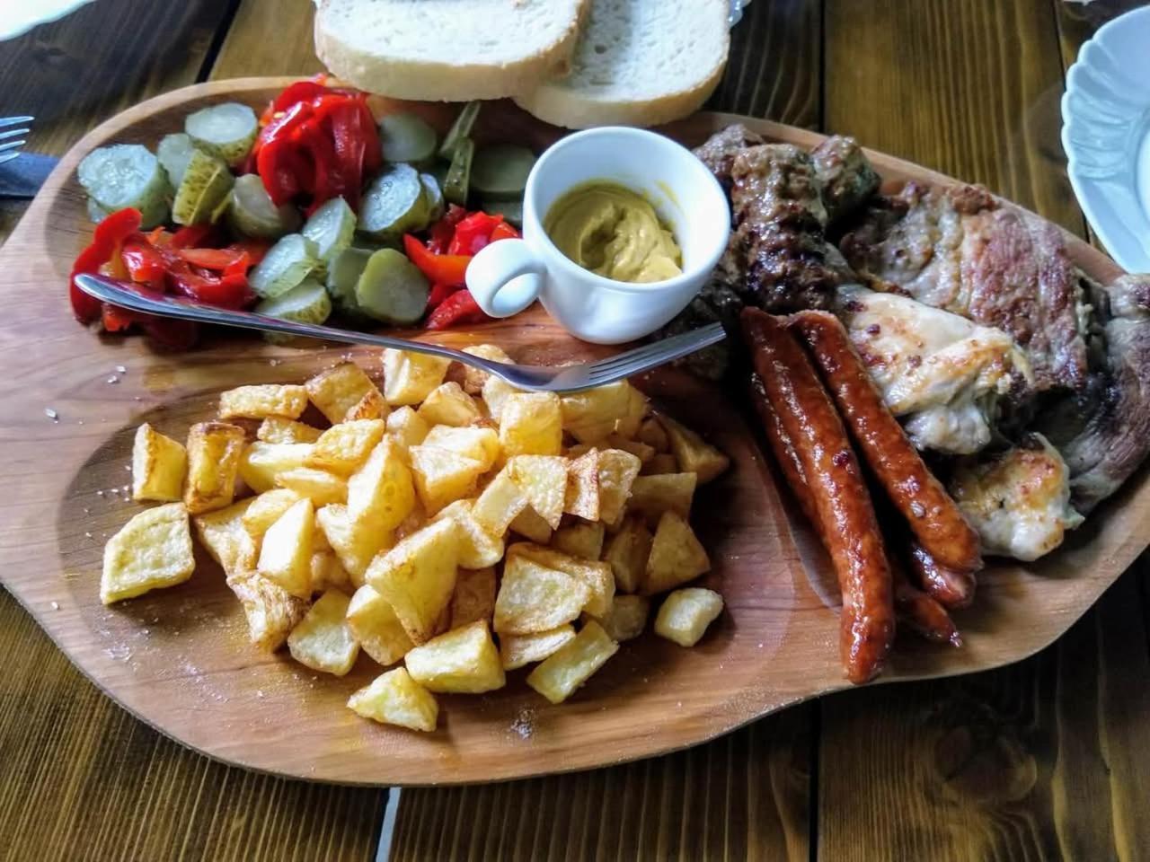 Casa Valea Cernei Hotell Isverna Exteriör bild